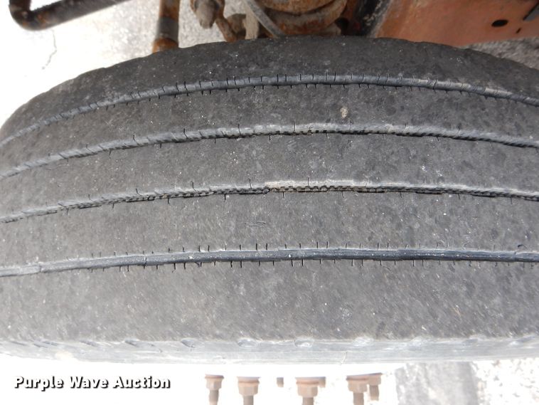 image for item DF3040 2008 Ford F550 Super Duty XL Crew Cab dump flatbed truck