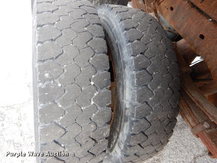 image for item DF3040 2008 Ford F550 Super Duty XL Crew Cab dump flatbed truck