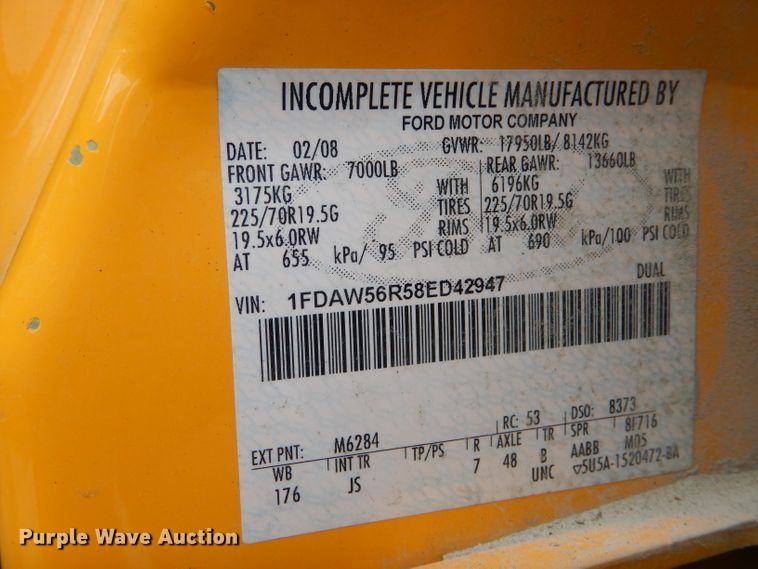 image for item DF3040 2008 Ford F550 Super Duty XL Crew Cab dump flatbed truck