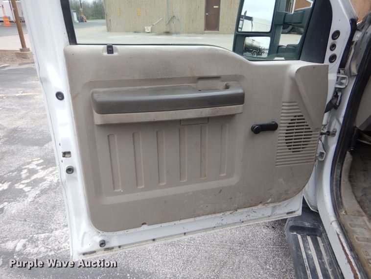 image for item DF3041 2008 Ford F450 Super Duty XL Crew Cab dump flatbed truck