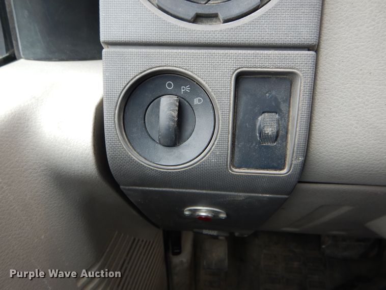 image for item DF3041 2008 Ford F450 Super Duty XL Crew Cab dump flatbed truck