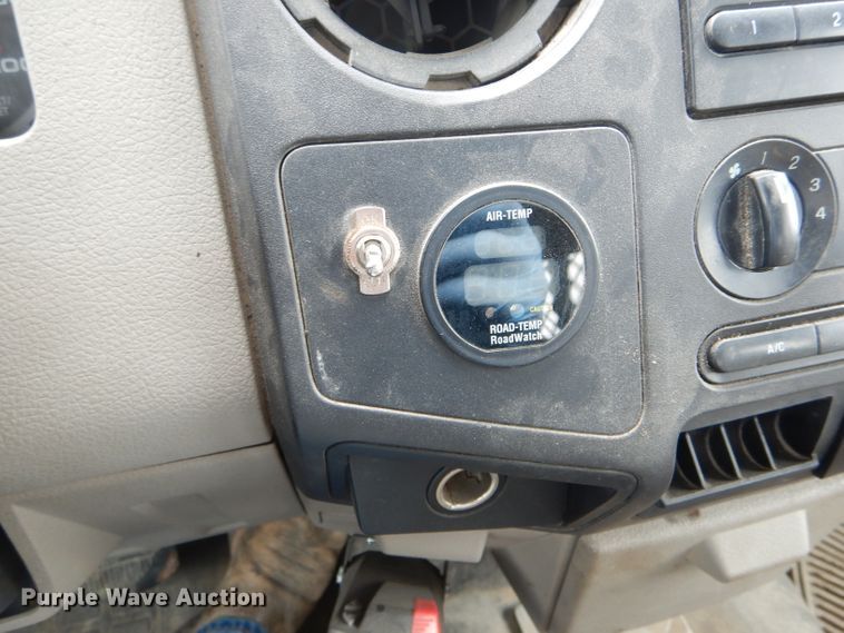 image for item DF3041 2008 Ford F450 Super Duty XL Crew Cab dump flatbed truck