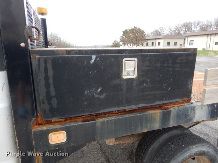 image for item DF3041 2008 Ford F450 Super Duty XL Crew Cab dump flatbed truck