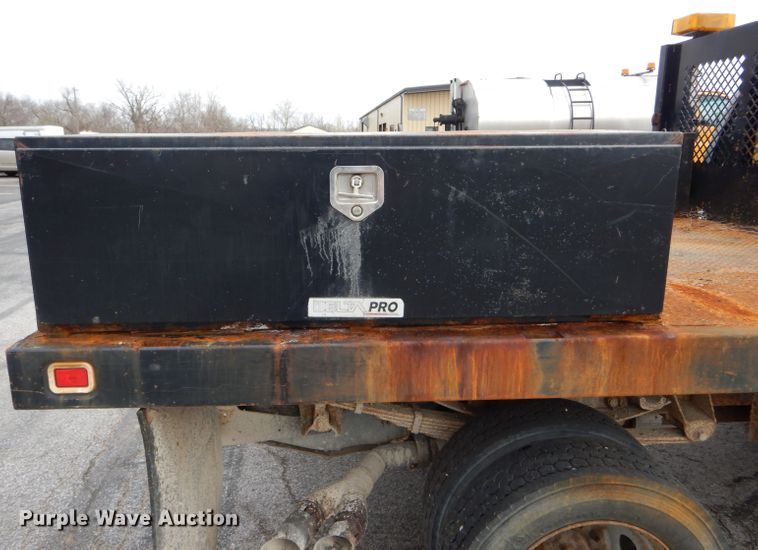 image for item DF3041 2008 Ford F450 Super Duty XL Crew Cab dump flatbed truck