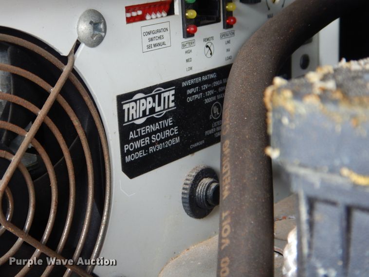 image for item DF3041 2008 Ford F450 Super Duty XL Crew Cab dump flatbed truck