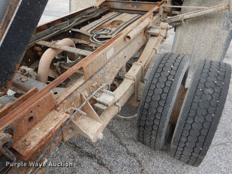 image for item DF3041 2008 Ford F450 Super Duty XL Crew Cab dump flatbed truck