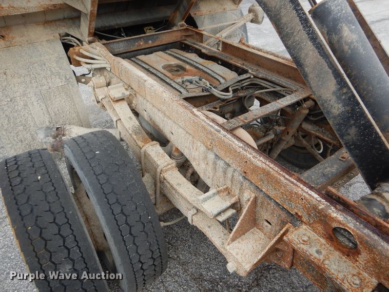 image for item DF3041 2008 Ford F450 Super Duty XL Crew Cab dump flatbed truck