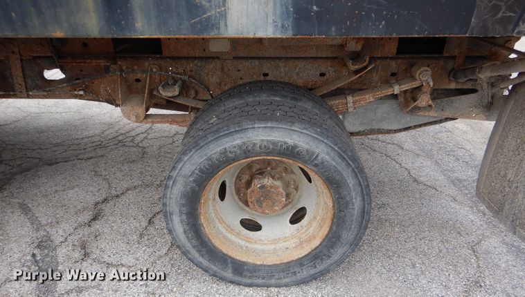 image for item DF3041 2008 Ford F450 Super Duty XL Crew Cab dump flatbed truck