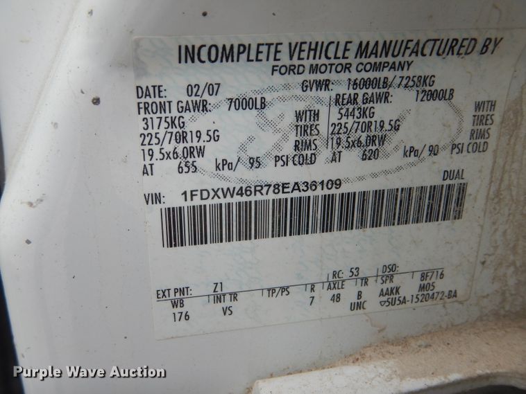 image for item DF3041 2008 Ford F450 Super Duty XL Crew Cab dump flatbed truck