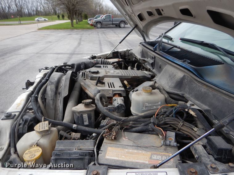 image for item DF3042 2009 Dodge Ram 5500HD Quad Cab dump truck