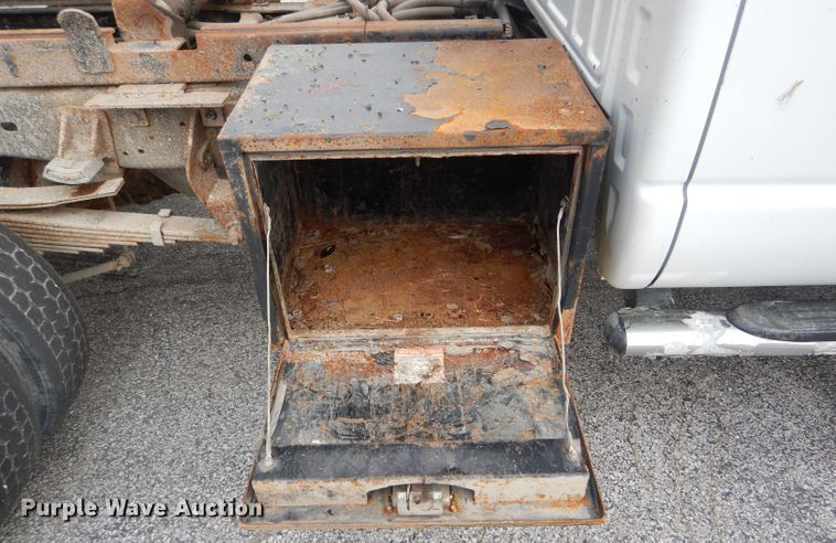 image for item DF3042 2009 Dodge Ram 5500HD Quad Cab dump truck