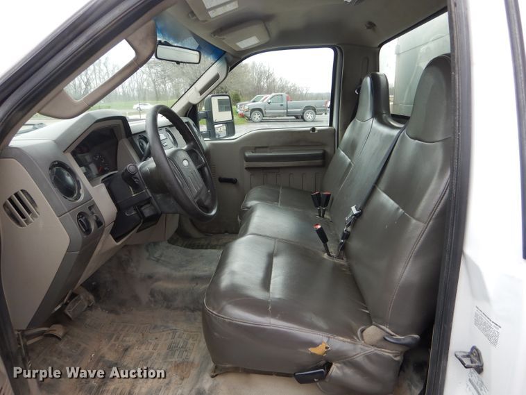 image for item DF3043 2009 Ford F450 Super Duty XL utility truck