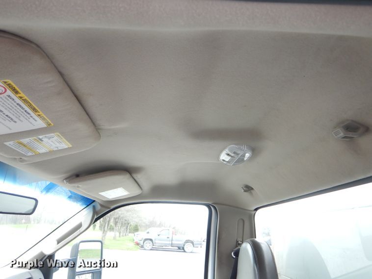 image for item DF3043 2009 Ford F450 Super Duty XL utility truck