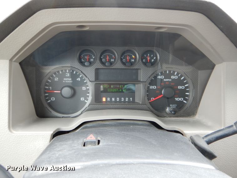 image for item DF3043 2009 Ford F450 Super Duty XL utility truck