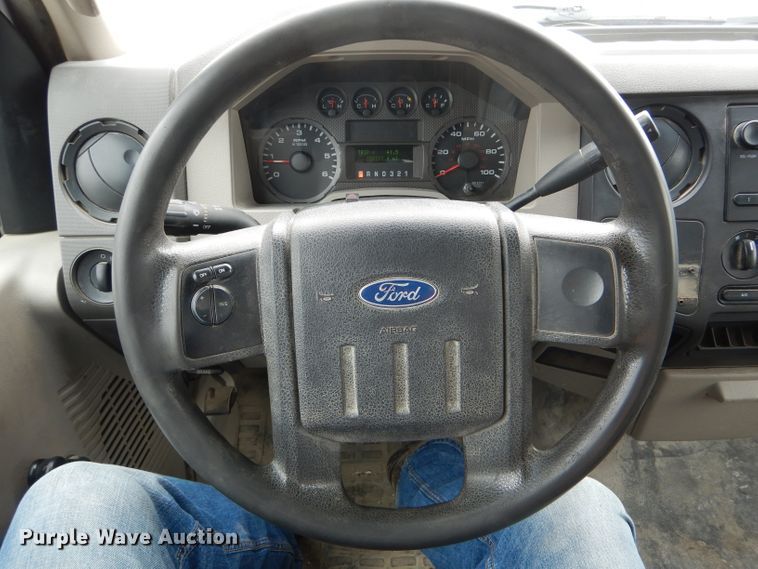 image for item DF3043 2009 Ford F450 Super Duty XL utility truck