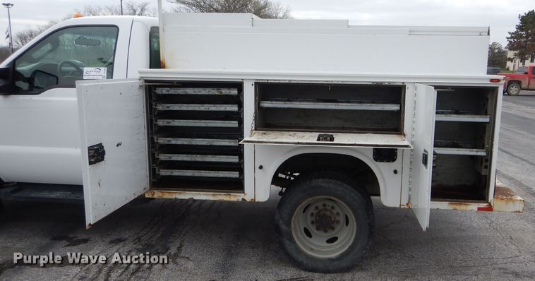 image for item DF3043 2009 Ford F450 Super Duty XL utility truck