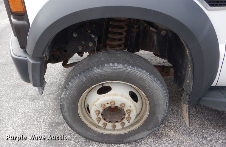 image for item DF3043 2009 Ford F450 Super Duty XL utility truck