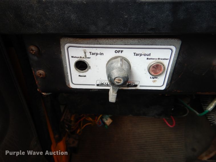 image for item DF3045 2002 International 4900 dump truck