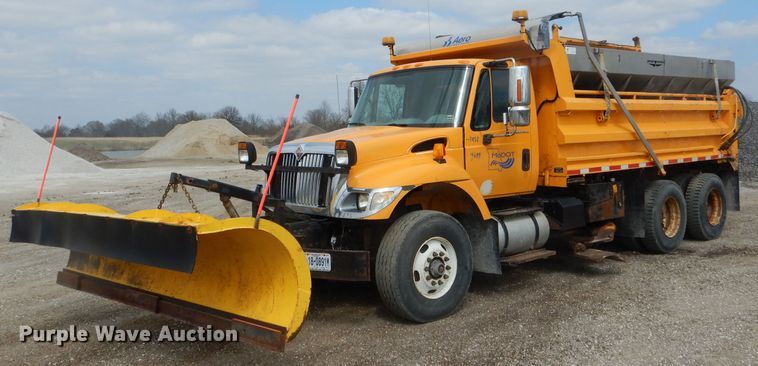 image for item DF3046 2006 International 7400 dump truck
