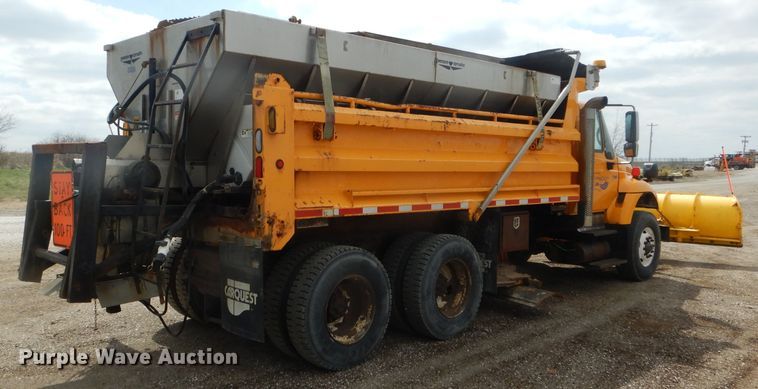 image for item DF3046 2006 International 7400 dump truck