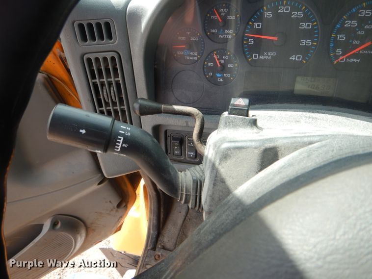 image for item DF3046 2006 International 7400 dump truck