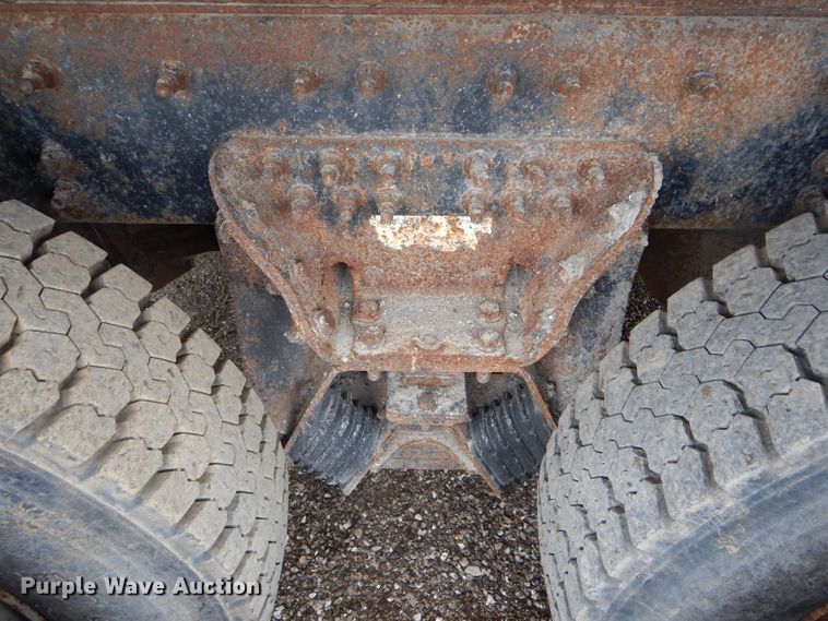 image for item DF3046 2006 International 7400 dump truck