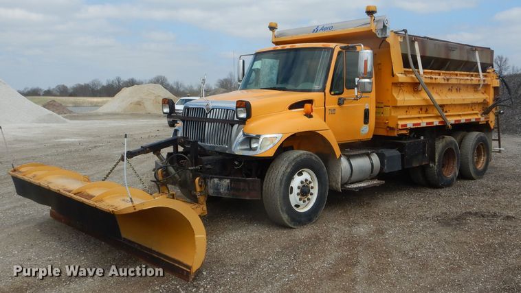 image for item DF3047 2006 International 7400 dump truck