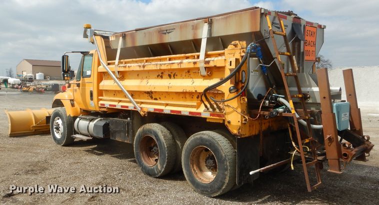 image for item DF3047 2006 International 7400 dump truck