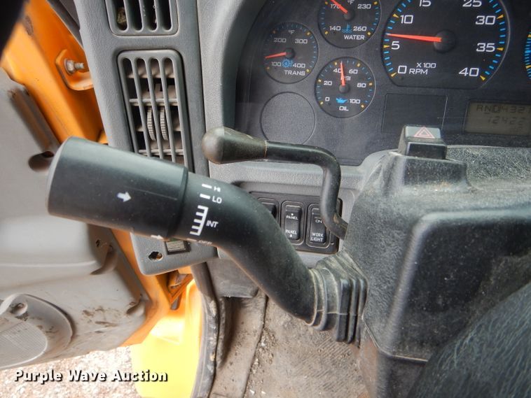 image for item DF3047 2006 International 7400 dump truck