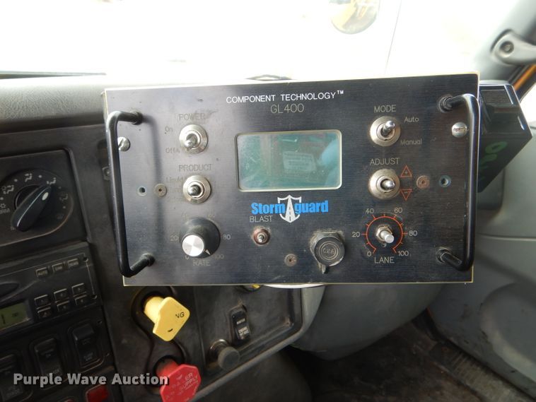 image for item DF3047 2006 International 7400 dump truck