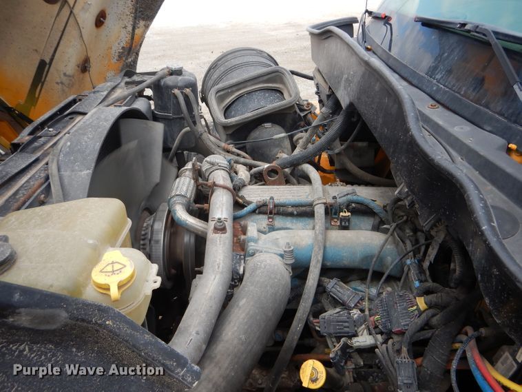 image for item DF3047 2006 International 7400 dump truck