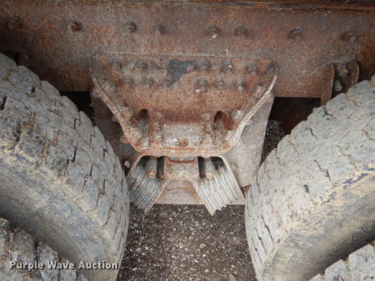 image for item DF3047 2006 International 7400 dump truck