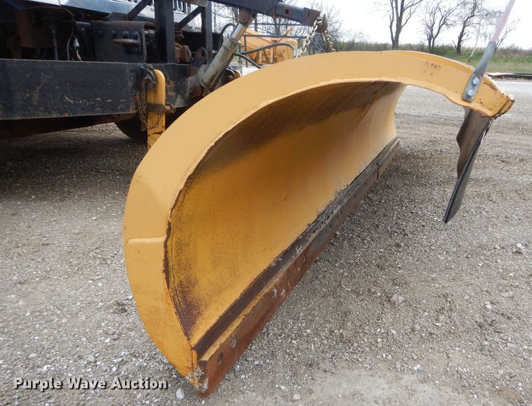 image for item DF3047 2006 International 7400 dump truck