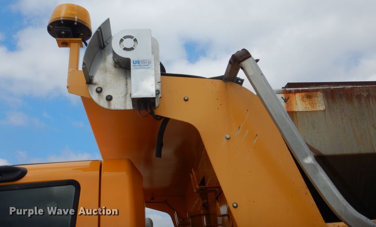 image for item DF3047 2006 International 7400 dump truck