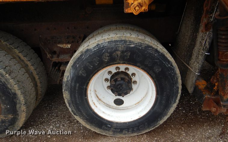 image for item DF3047 2006 International 7400 dump truck