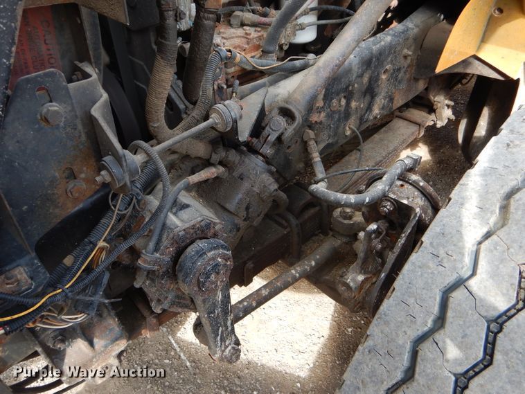 image for item DF3048 2002 International 4900 dump truck