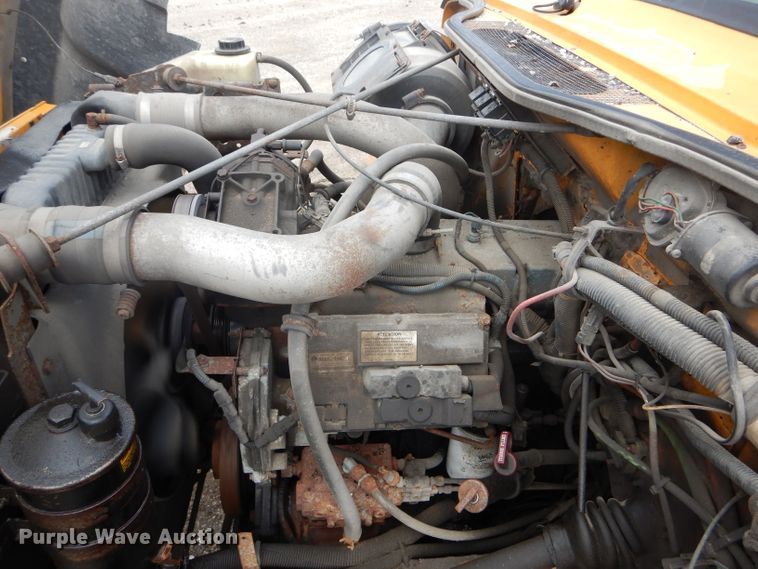 image for item DF3050 2002 International 4900 dump truck