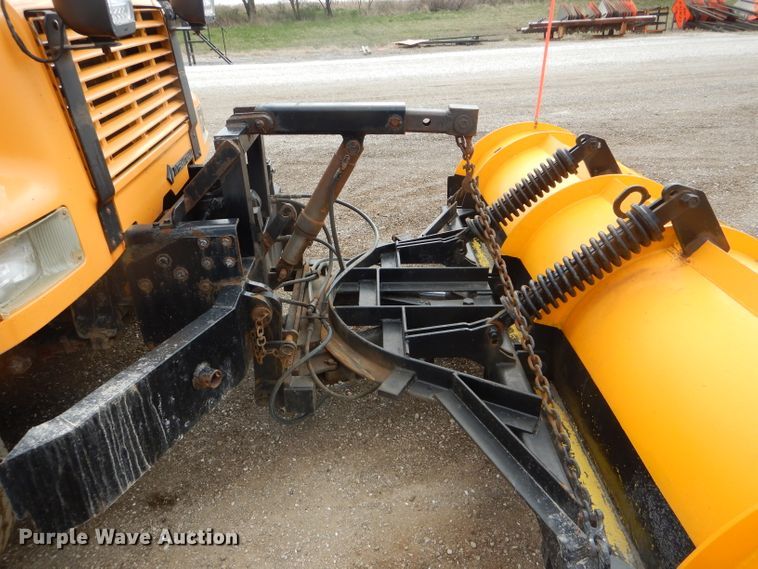 image for item DF3050 2002 International 4900 dump truck