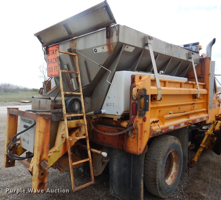 image for item DF3050 2002 International 4900 dump truck