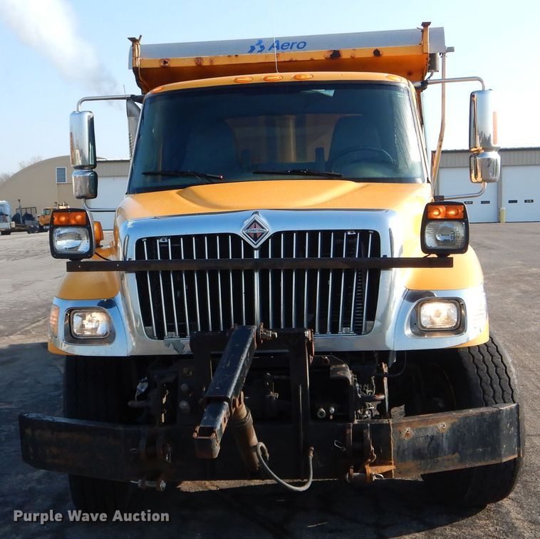 image for item DF3051 2006 International 7400 dump truck