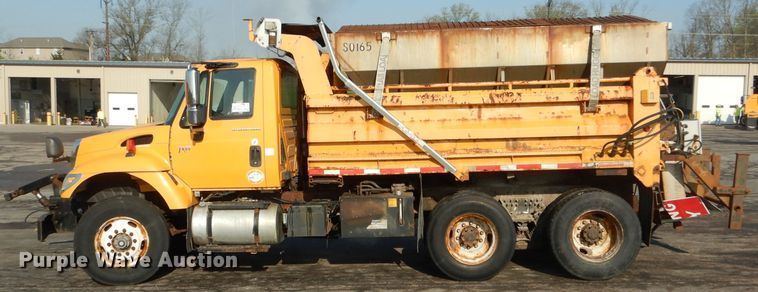 image for item DF3051 2006 International 7400 dump truck