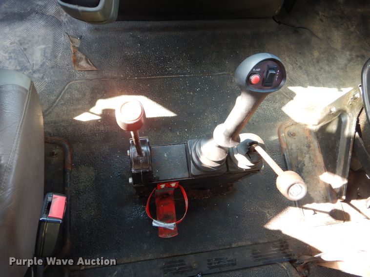 image for item DF3052 2006 International 7400 Crew Cab dump truck