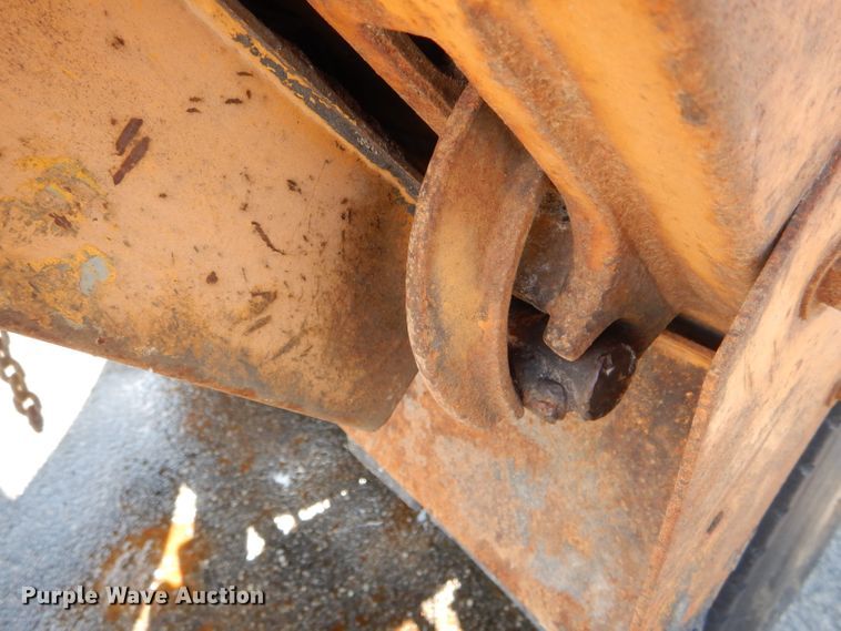 image for item DF3053 2004 International 7400 dump truck