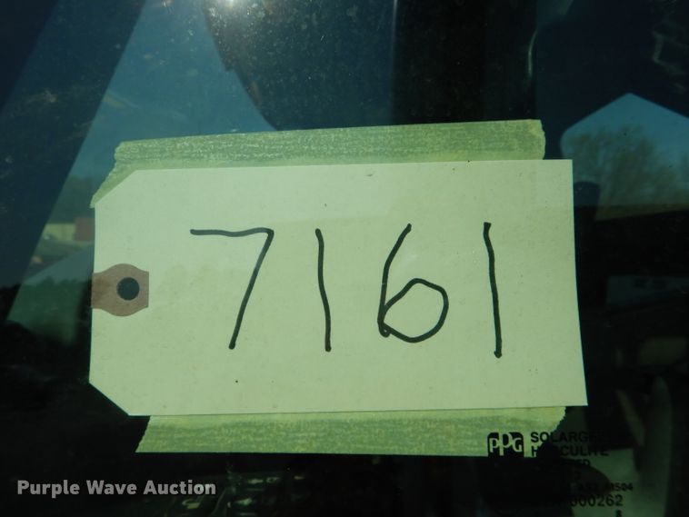 image for item DF3053 2004 International 7400 dump truck