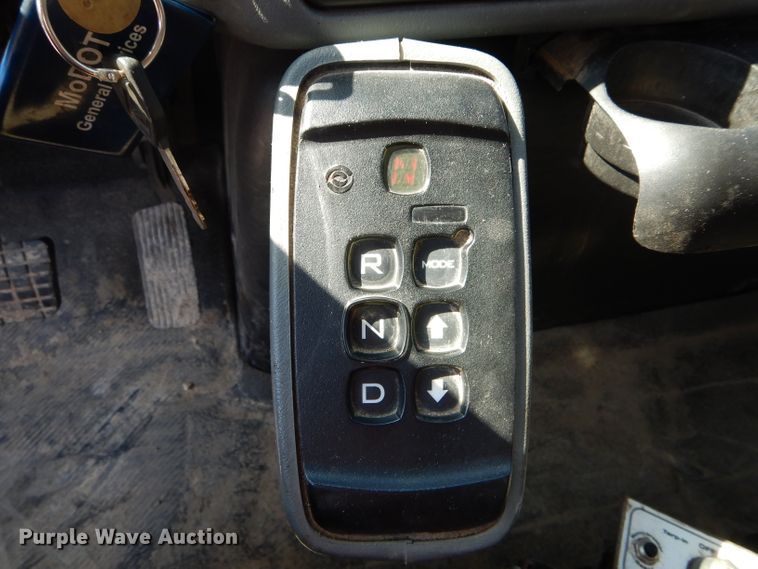 image for item DF3054 2003 International 7400 dump truck