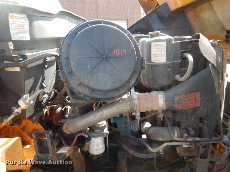 image for item DF3054 2003 International 7400 dump truck