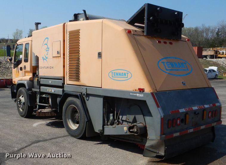 image for item DF3055 2004 GMC T7500 street sweeper