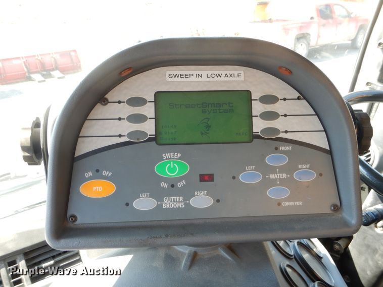 image for item DF3055 2004 GMC T7500 street sweeper