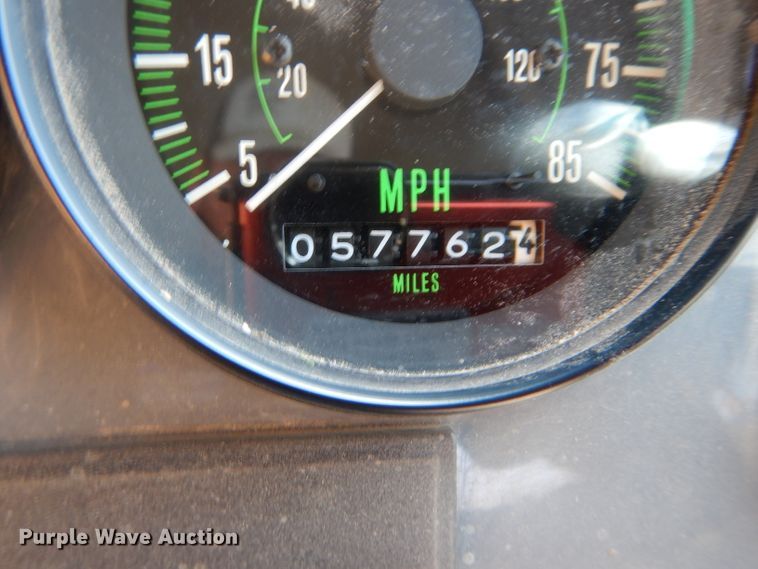 image for item DF3055 2004 GMC T7500 street sweeper