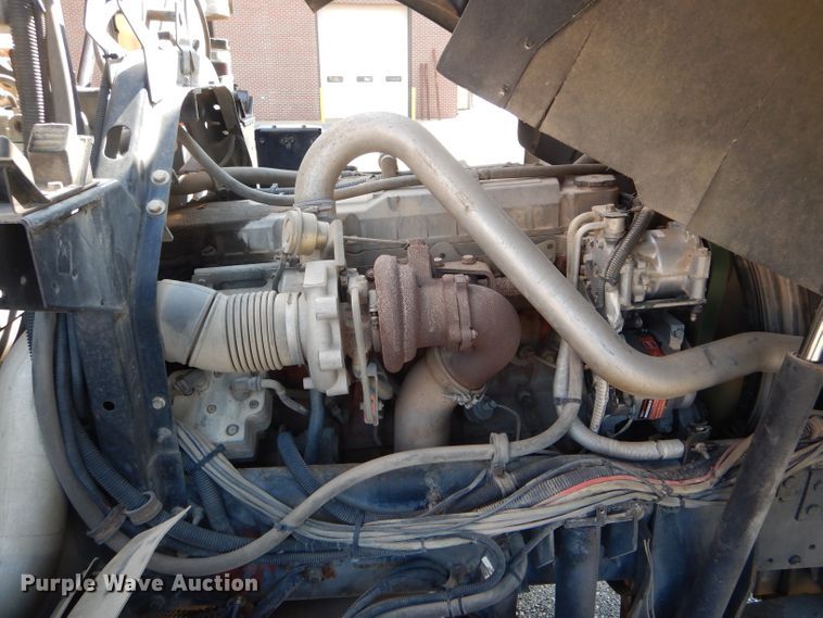 image for item DF3055 2004 GMC T7500 street sweeper